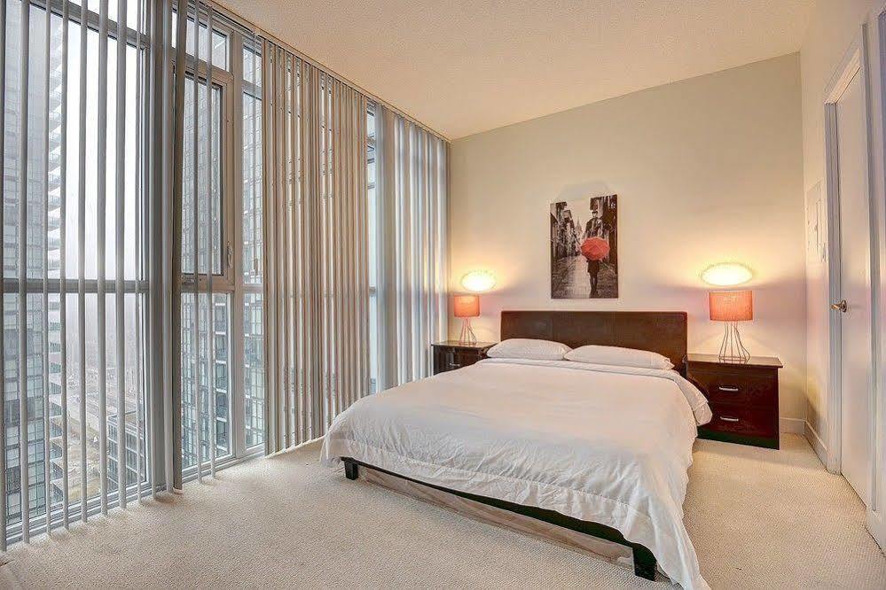 Pathway Suites Mississauga Eksteriør billede